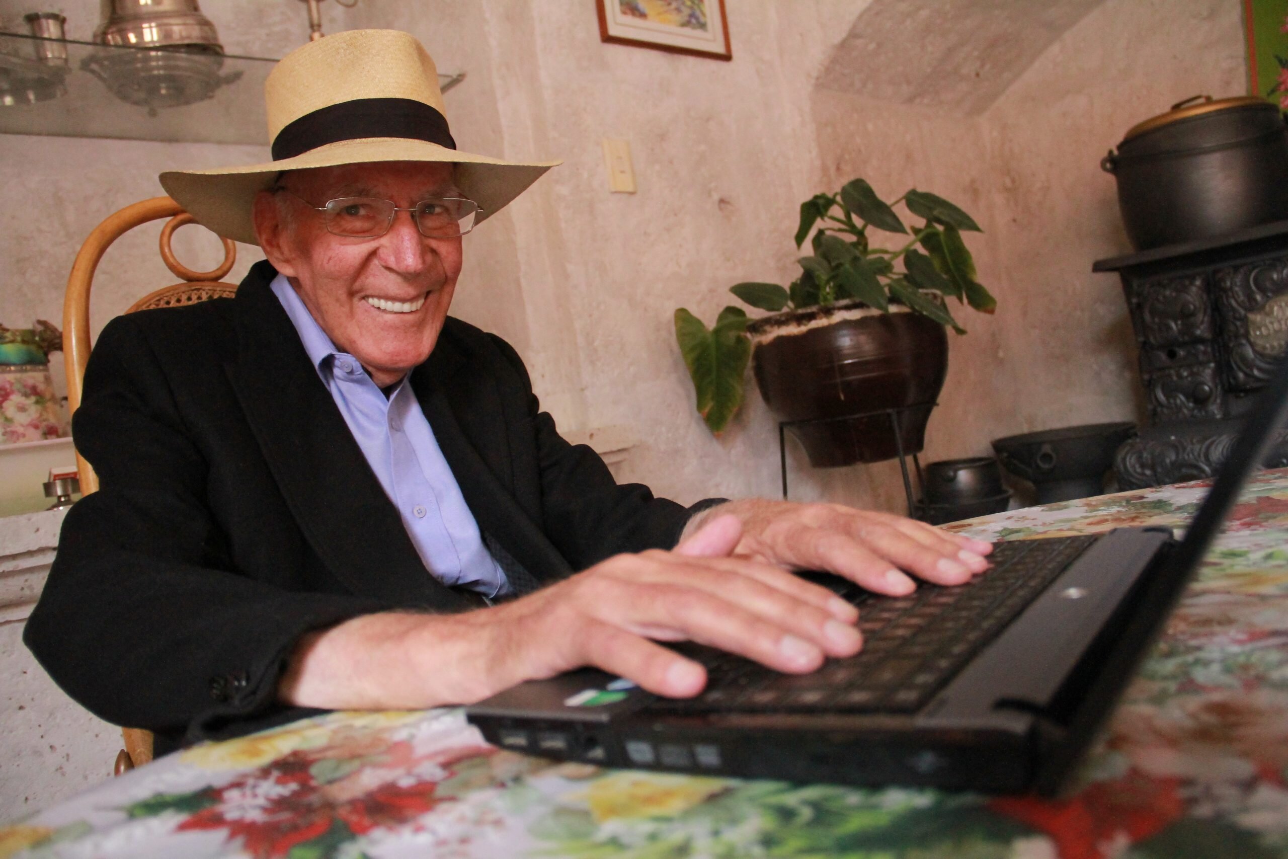 El lío de los formularios y cómo desenredarlo con una sonrisa